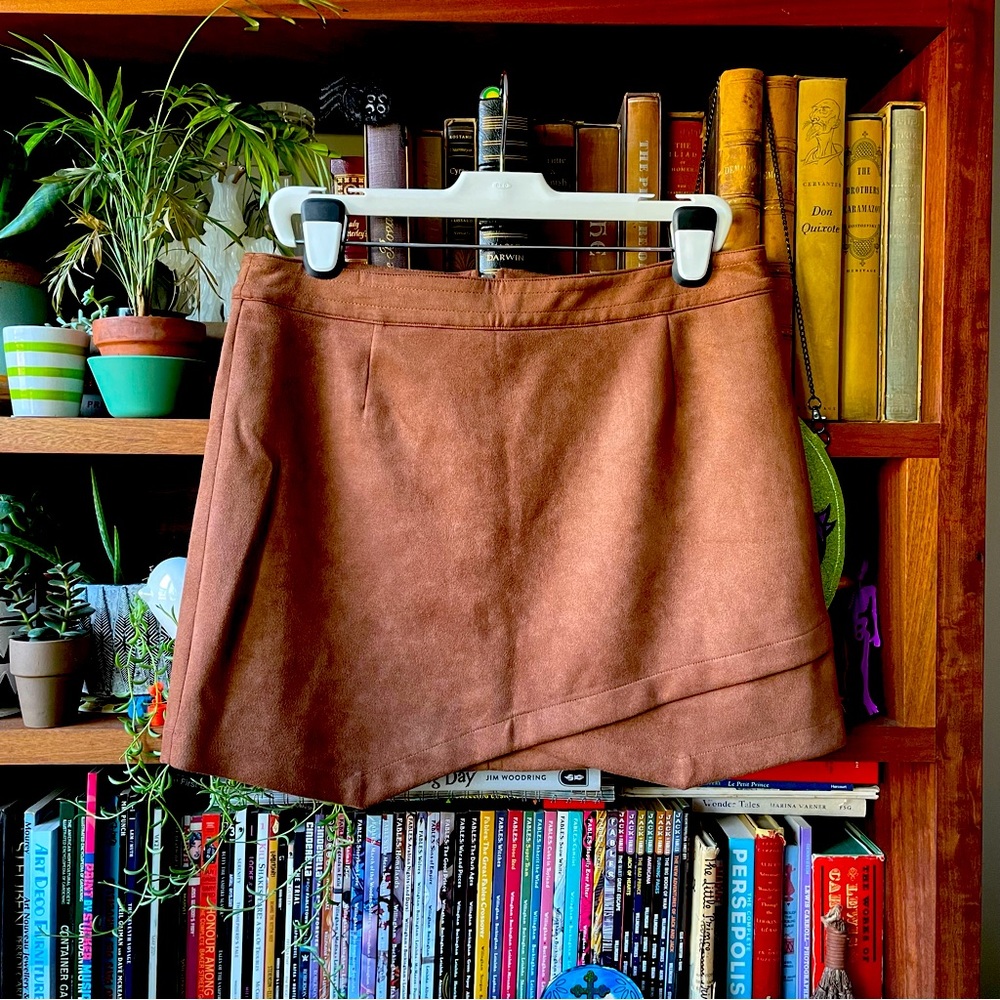 BB Dakota brown faux suede surplice hem skirt